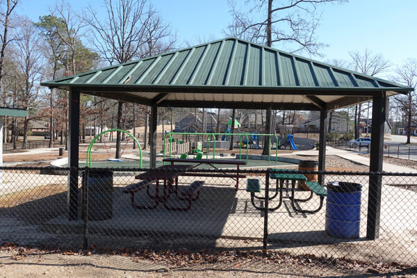 Playground Pavilion Mills Park